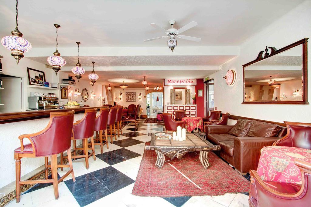 Hostal Paris Port de Pollença Zewnętrze zdjęcie